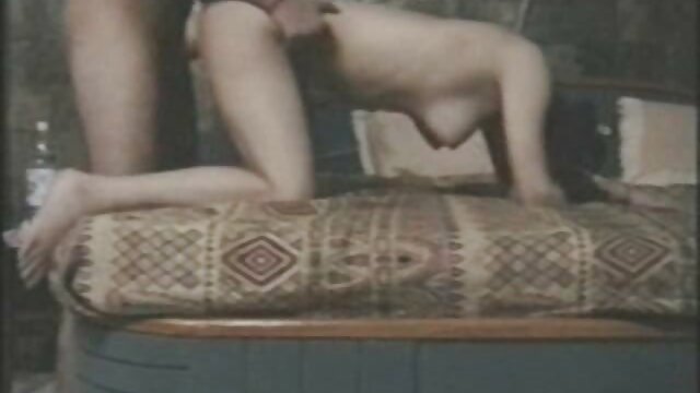 Wanita video bokep bigo live indonesia Kazakh akan membuat kamar mandi dengan Kazakh dan kotoran di mulutnya.