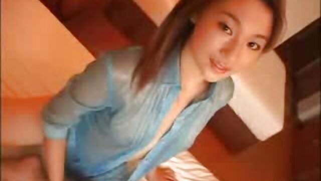 Juicy tanned milf Kendra hanya mengajarkan anaknya untuk video bokep bigo live indonesia bercinta sendiri.