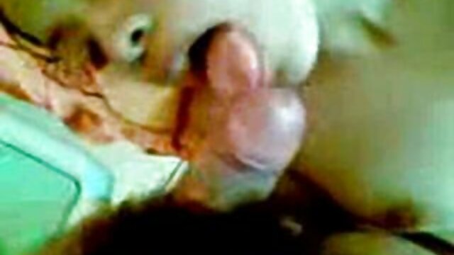 pacar berambut cokelat yang cantik telanjang. bokep indo live bigo mp4