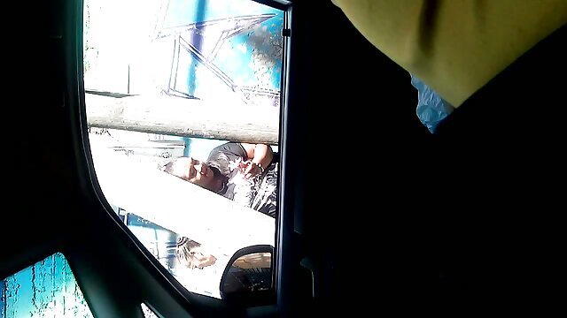 Nyonya menjelajahi bokong lembut bigo live bokep indonesia