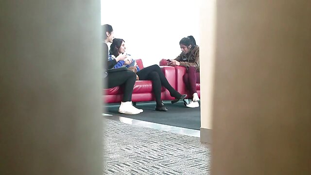 Wanita Kazakh mendapat fucked bokep gogo live indonesia oleh sepasang ZMZH di alam.